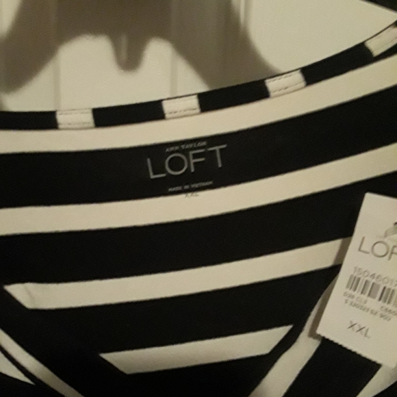 Top - Picture 2 of 3